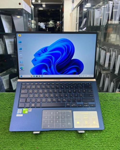 ASUS ZENBOOK 14