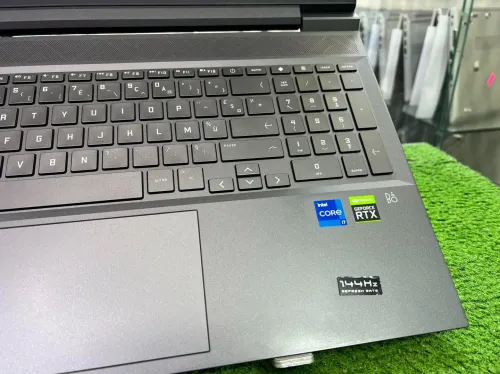 HP VICTUS 16