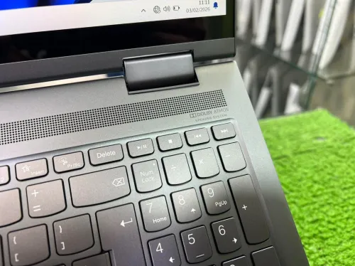 LENOVO YOGA 7i