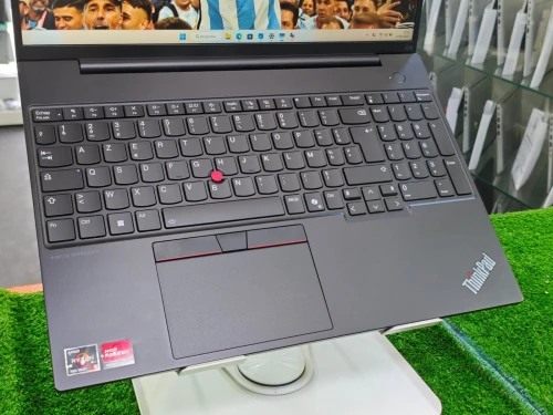 ThinkPad E16 gen 2