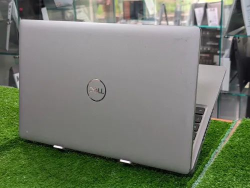 Dell Precision 3560