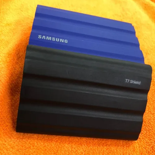 samsung T7 Shield 2TB