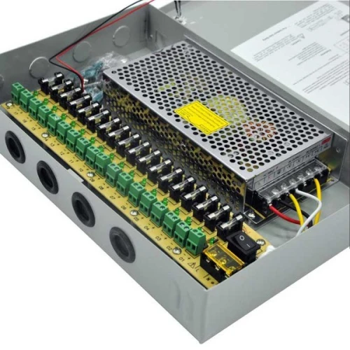 BOITIER D'ALIMENTATION CAMERA / 12V 5A 4CH SORTIE / 12V 20A 18CH SORTIE