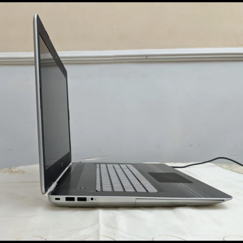 HP Pavilion - GTX 1050 - i5 7300hq