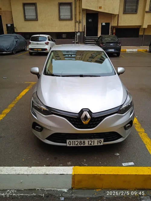 Renault CLIO5 2021 TECH