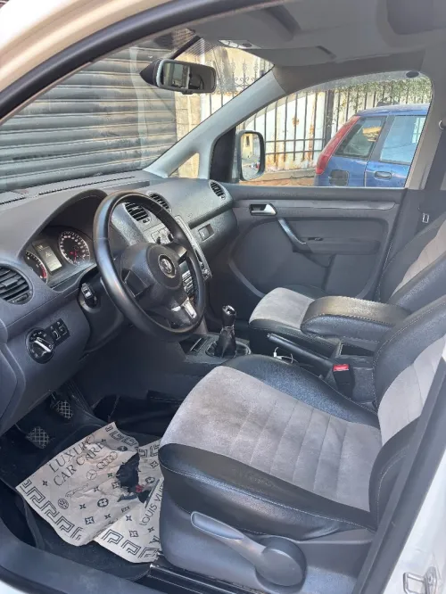 Volkswagen Caddy 2013 
