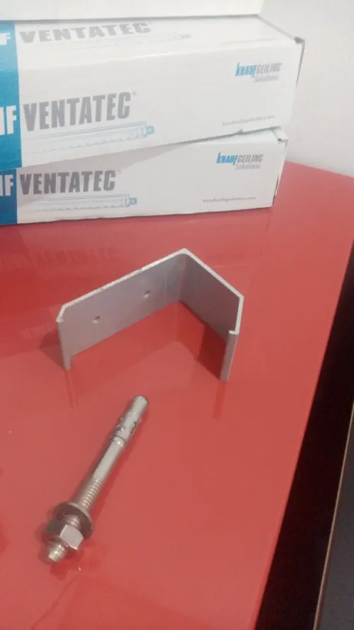 lots de vis différentes dimensions en liquidation à très bon prix 