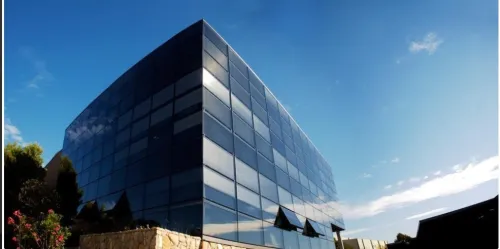 Mur-rideau en remise exceptionnelle de fin d'année allant de 15 à 30% .