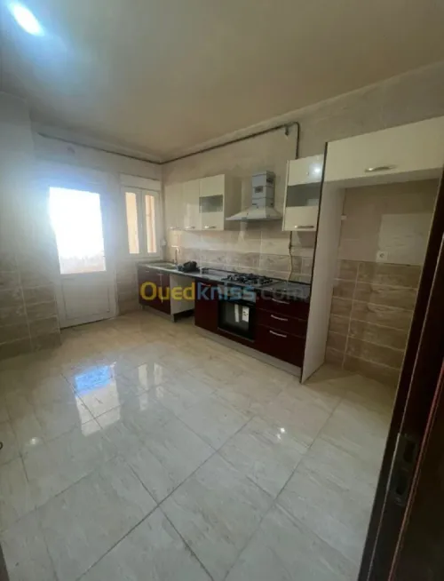 Location Appartement F4 Alger Mahelma