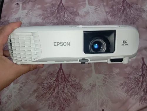 Datashow vidéoprojecteur projector Epson EB-S41