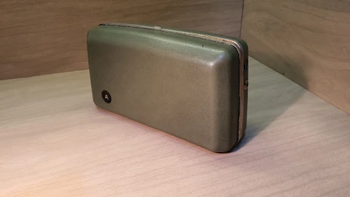 Petite Radio portatif rétro OPTALIX modèle Saint James des années 60