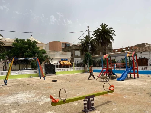 انجاز وتهيئة الملاعب الرياضية والخرسانة