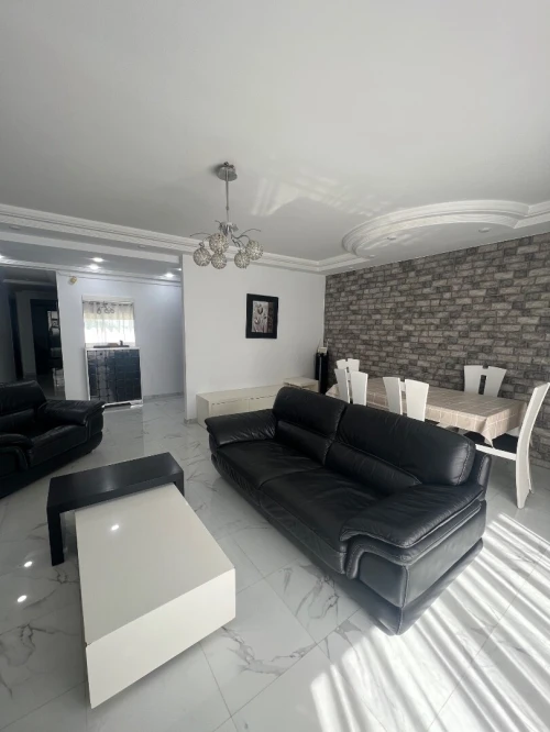 Location Appartement F4 Alger Hydra