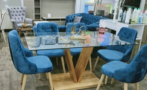 Table lux طاولة طعام 