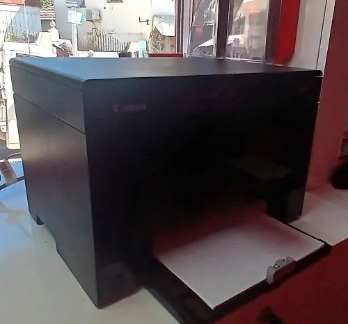 Imprimante Canon MF3010