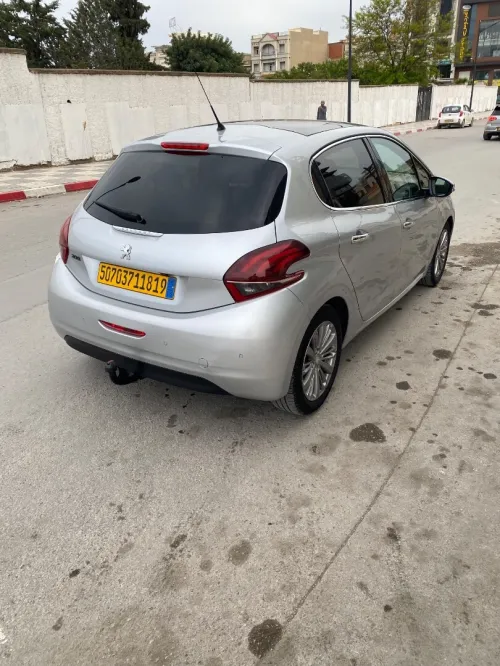 Peugeot 208 2018 Access Facelift