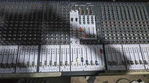 Console de mixage Proel MLX3642