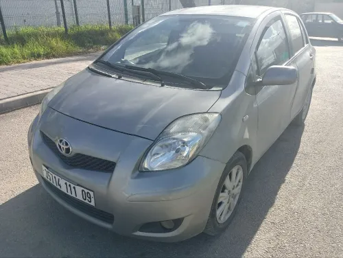 Toyota Yaris 2011 Cope