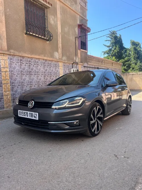 Volkswagen Golf 7 2018 Carat