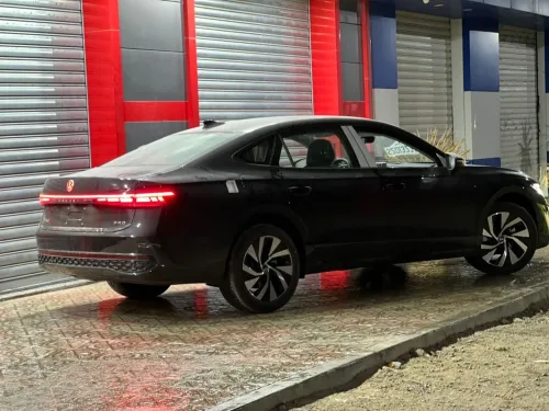 Volkswagen Passat 2025 Pro