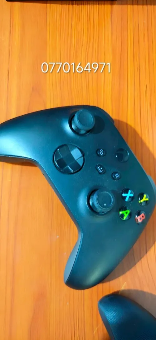 Xbox serie S 512 etat 10/10 + manette elit