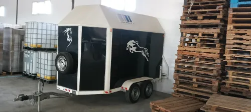 عربة خيول عربة خيل 2023