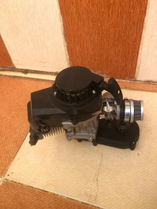 Vente moteur essence 49 CC ,a 2 temps 