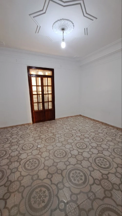 Location Appartement Niveau de villa F5 Alger Baba hassen