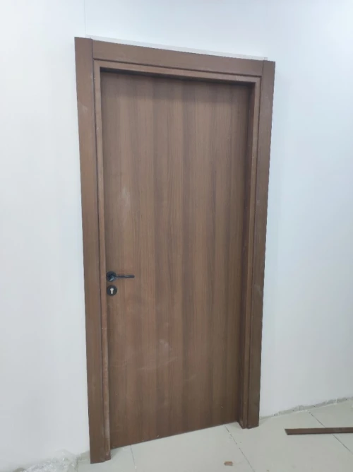 Montage Porte Intérieur Modern PVC Bois et mdf