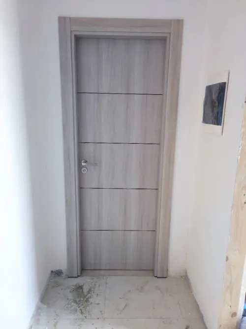 Montage Porte intérieure Moderne 