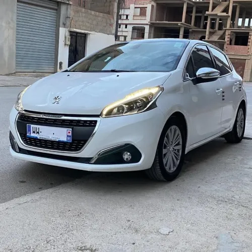 Peugeot 208 2018 Allure Facelift