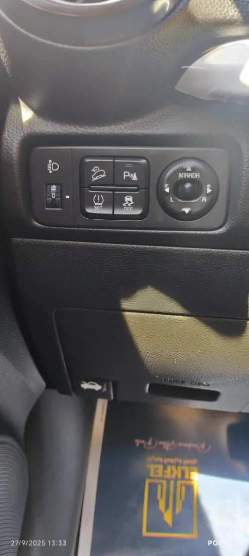 Kia KX1 2025 Black roof
