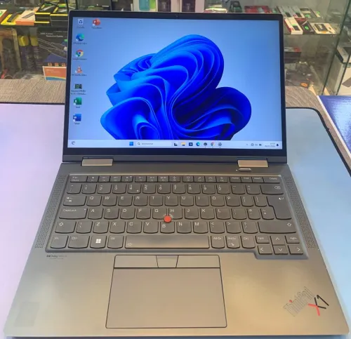 THINKPAD X1 Yoga Gen 6 TACTILE Excellent état  i7 1185G7 Ram 32 ddr4 SSD 512 NVME