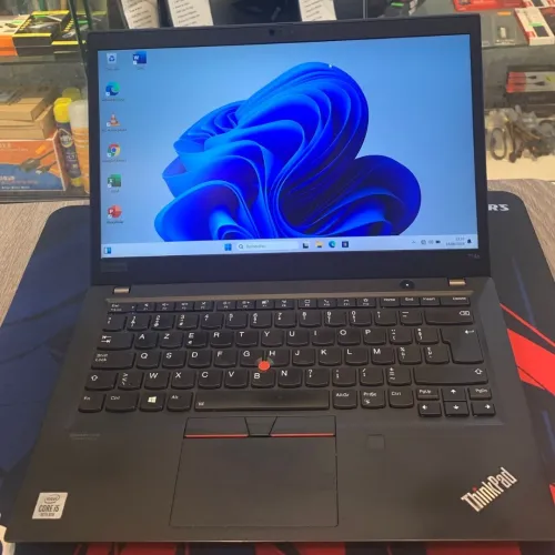 THINKPAD T14s i5 10210U Ram 16 ddr4SSD 256 NVME