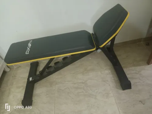 Bench press axion