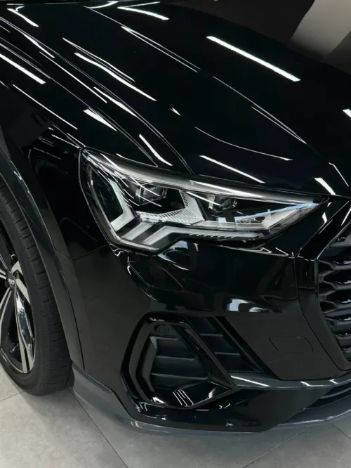 Audi Q3 2023 S-LINE