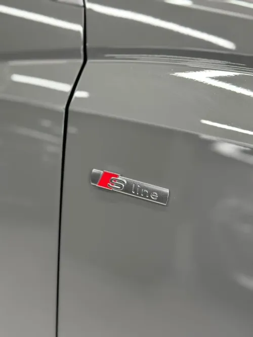 Audi Q3 2026 S-LINE
