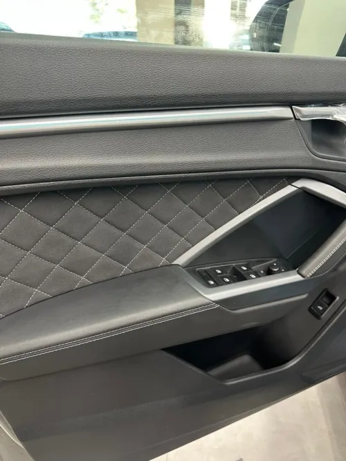 Audi Q3 2026 S-LINE