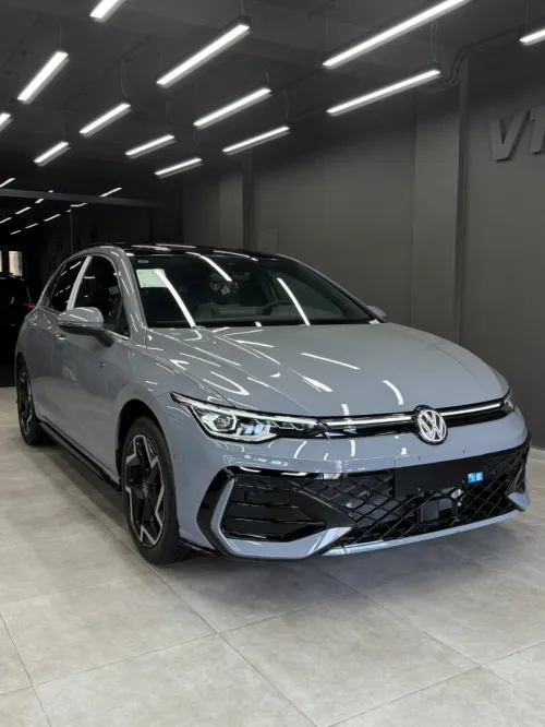 Volkswagen Golf 8 2025 R-Line