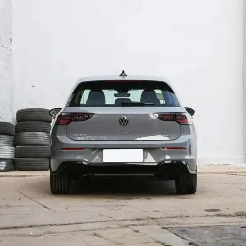Volkswagen Golf 8 2025 R-Line