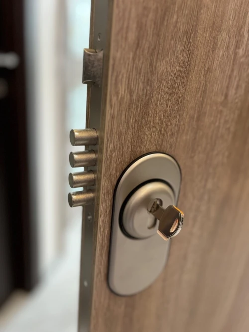 Des portes extérieur 