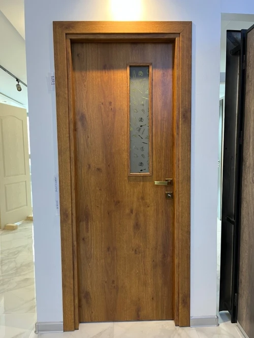 des portes intérieures et extérieures