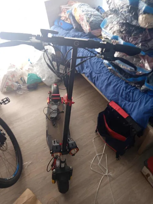 Trottinette urbanglide E-CROSS MAX 2/2 noir 25km/h 48V/17,5Ah Freins à disque x2