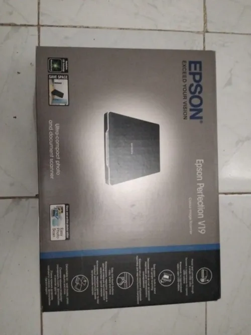 Scanner Epson perfection v19
