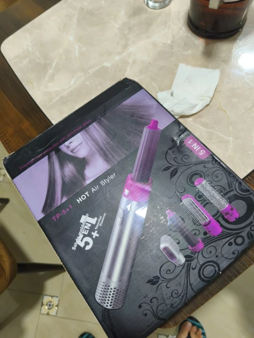 Brosse soufflante style dyson