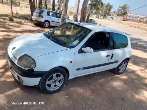 Renault Clio 2 2001 Extreme