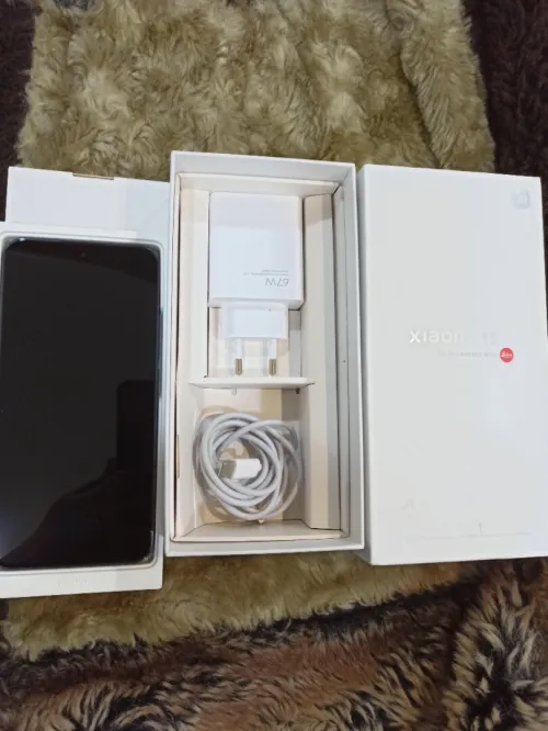 Xiaomi Xiaomi 13
