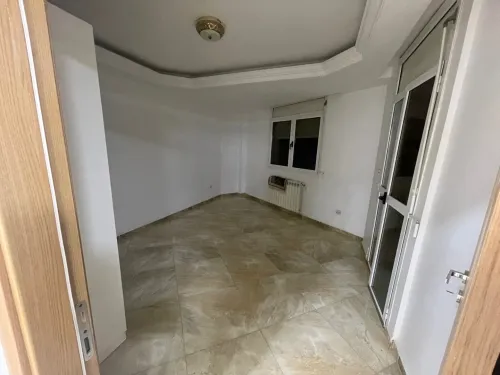 Vente Appartement Niveau de villa F5 Alger Draria
