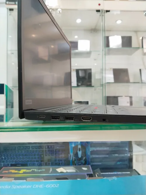 Lenovo Thinkpad E15 | i5 10210U Ram 16Go SSD 256Go Ecran 15.6"