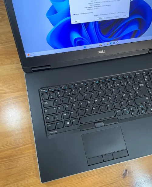 Dell Precision 7730 64Go RAM / Quadro P3200 6Go Workstation 17" Ultra Puissante
